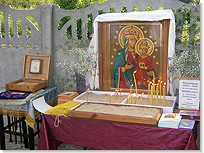 Икона Божией Матери Озерянская возле храма-часовни в Озерянах. <Нажмите, чтобы увеличить>